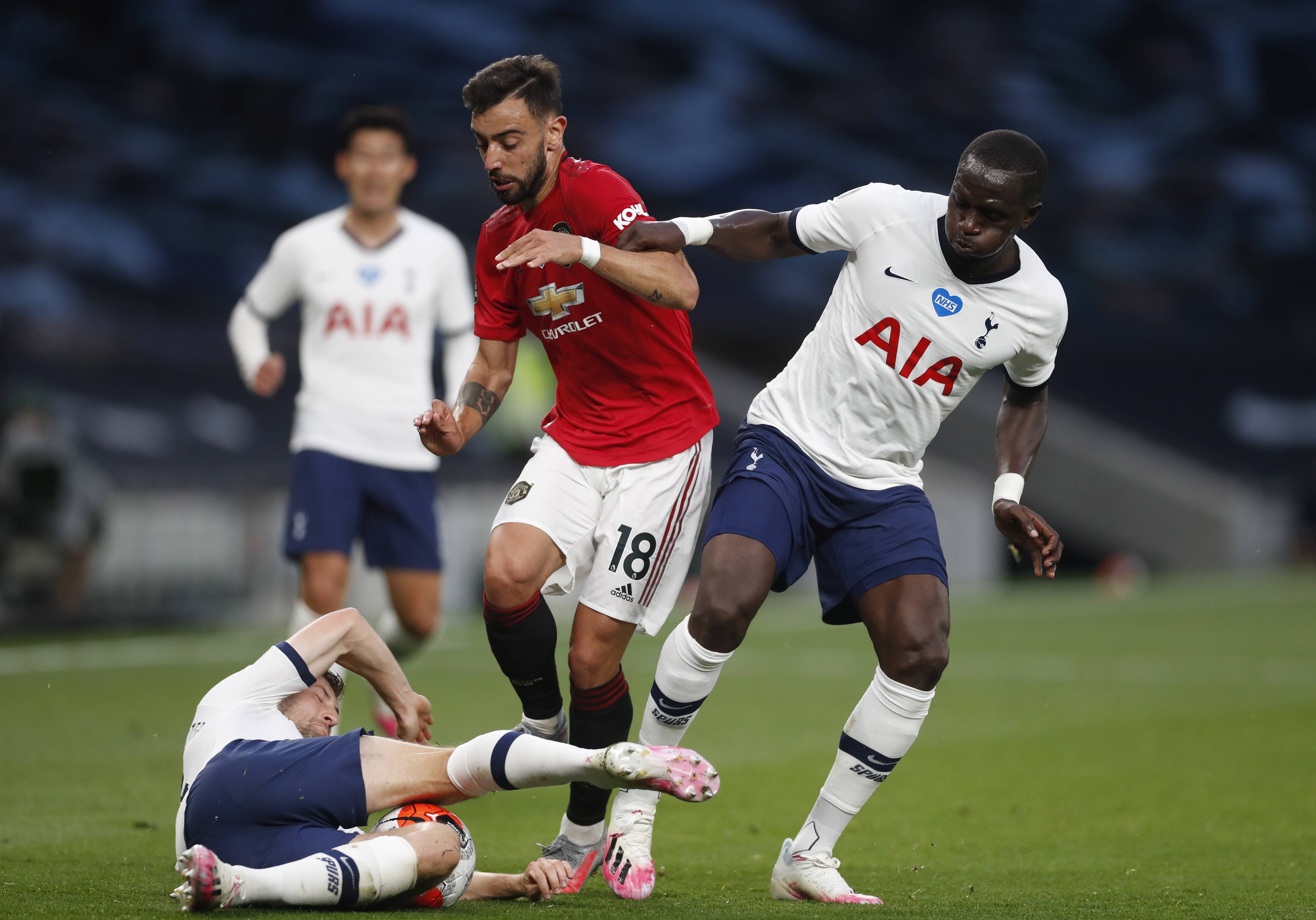 违反国际法 违反国际法